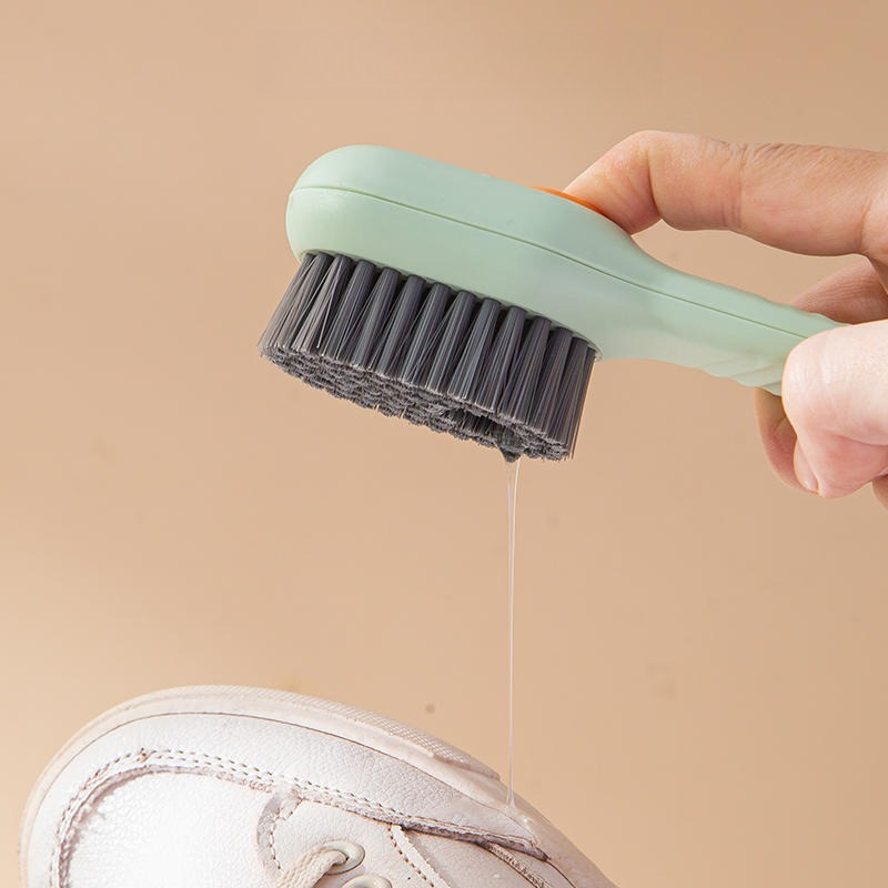 Sneaker Care Laundry - Szczotka do czyszczenia obuwia z dozownikiem