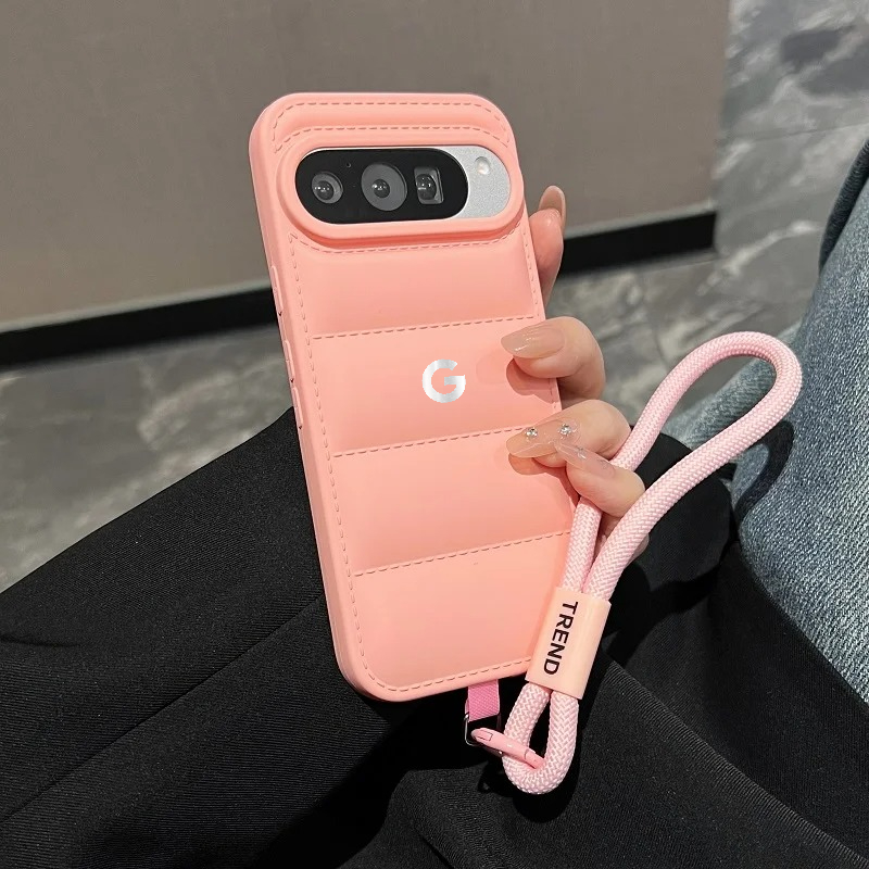 Modne, popularne etui na telef – Sneaker Case recenzja i cena